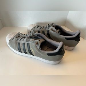 Adidas classics size 14